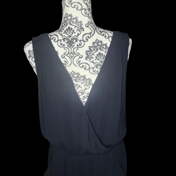 ARITZIA BABATON Maximillian Sleeveless  Jumpsuit - Medium - Picture 5 of 9